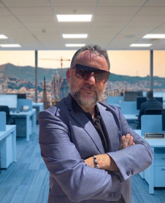 Antonio Castillo Baile, CEO de TAS Corporate Finance, en su oficina en Barcelona